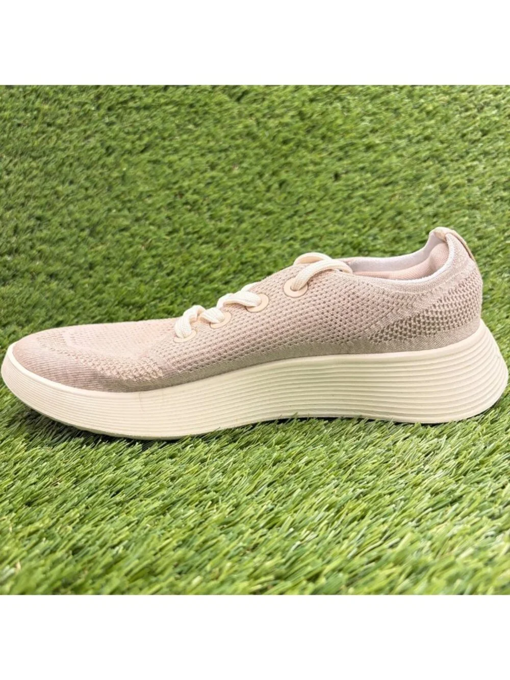 Allbirds Tree Runner Go Womens Size 9.5 Beige Athletic Running Shoes Sneakers